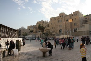 View of the courtyard in front of the Wailing Wall.